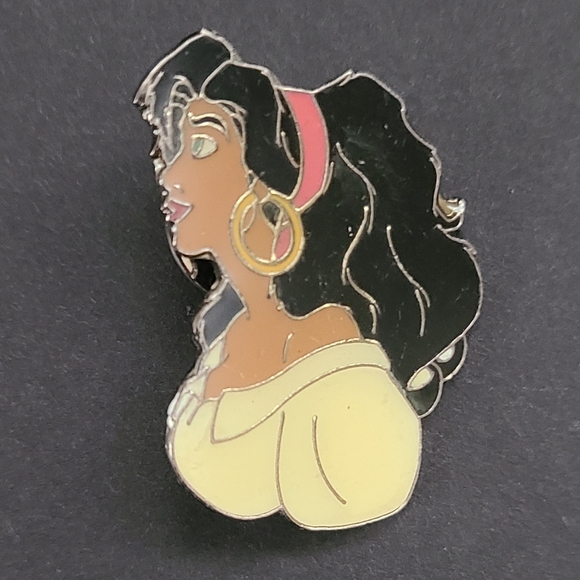 Disney Hunchback of Notre Dame ProPins - Picture 2 of 15